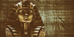 Tutankhamun Statue