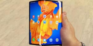 A phone which you can open