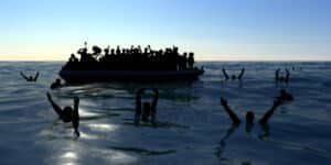 UK sends people to Africa