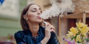 Australia bans vaping